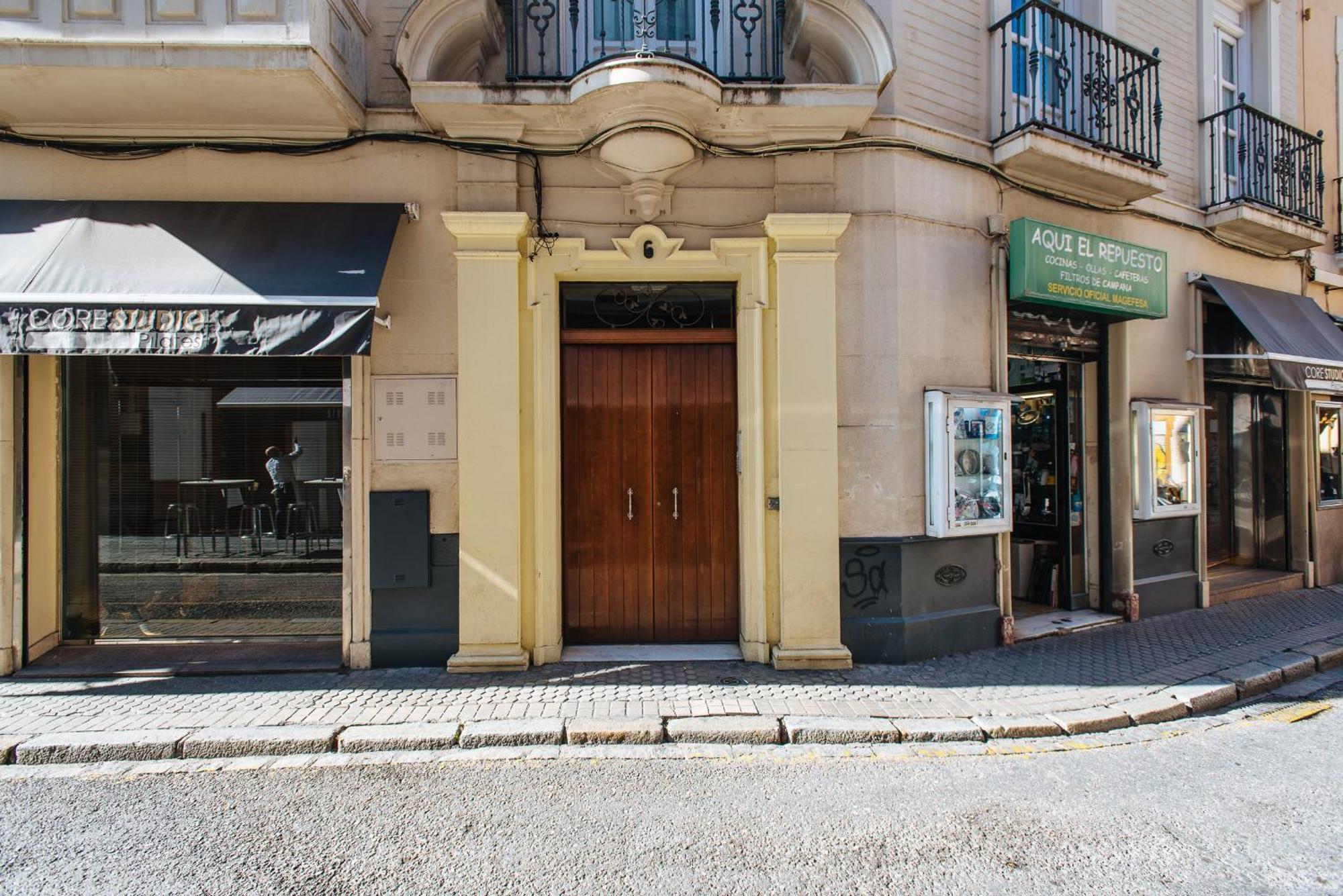 Hostly Orfila 3a-3b Exclusive Penthouse-center-fibre-parking Optional Appartement